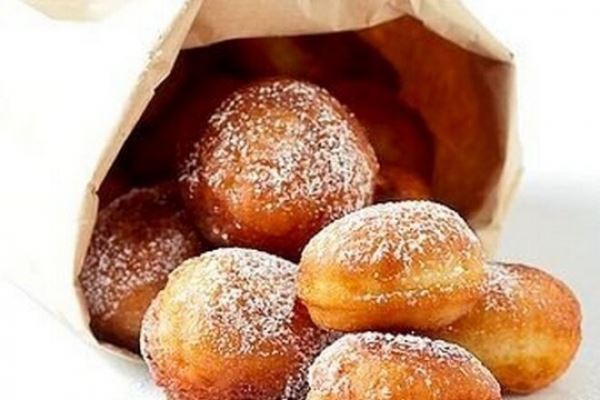Творожные пончики с сахарной пудрой без дрожжей